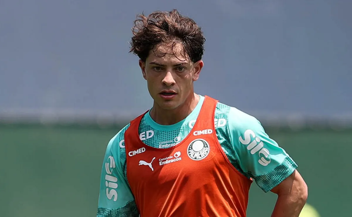 Interesse europeu por Giay abre uma nova discussão tática e de mercado no Palmeiras