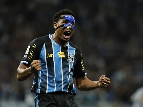 Wallace passa por cirurgia no nariz e tem data para retornar ao Grêmio