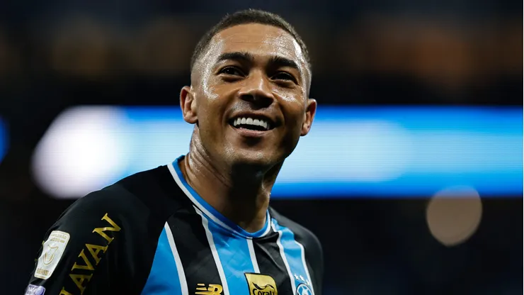 Carlos Vinícius já foi especulado no Corinthians.