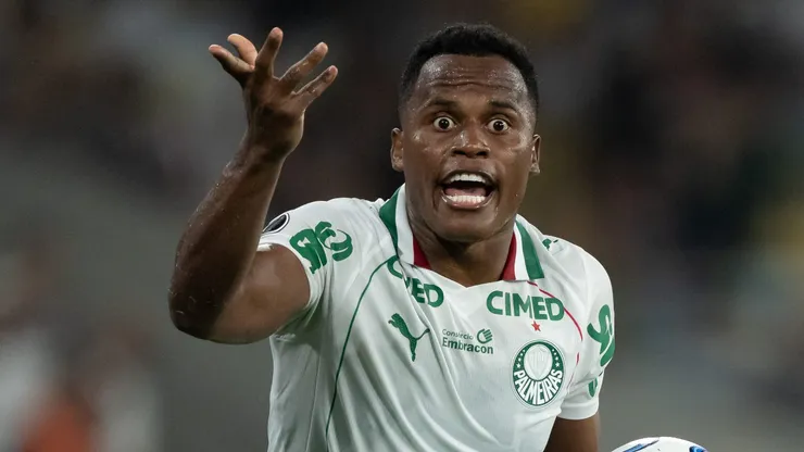 Jhon Arias deixou a desejar mais uma vez contra Fluminense