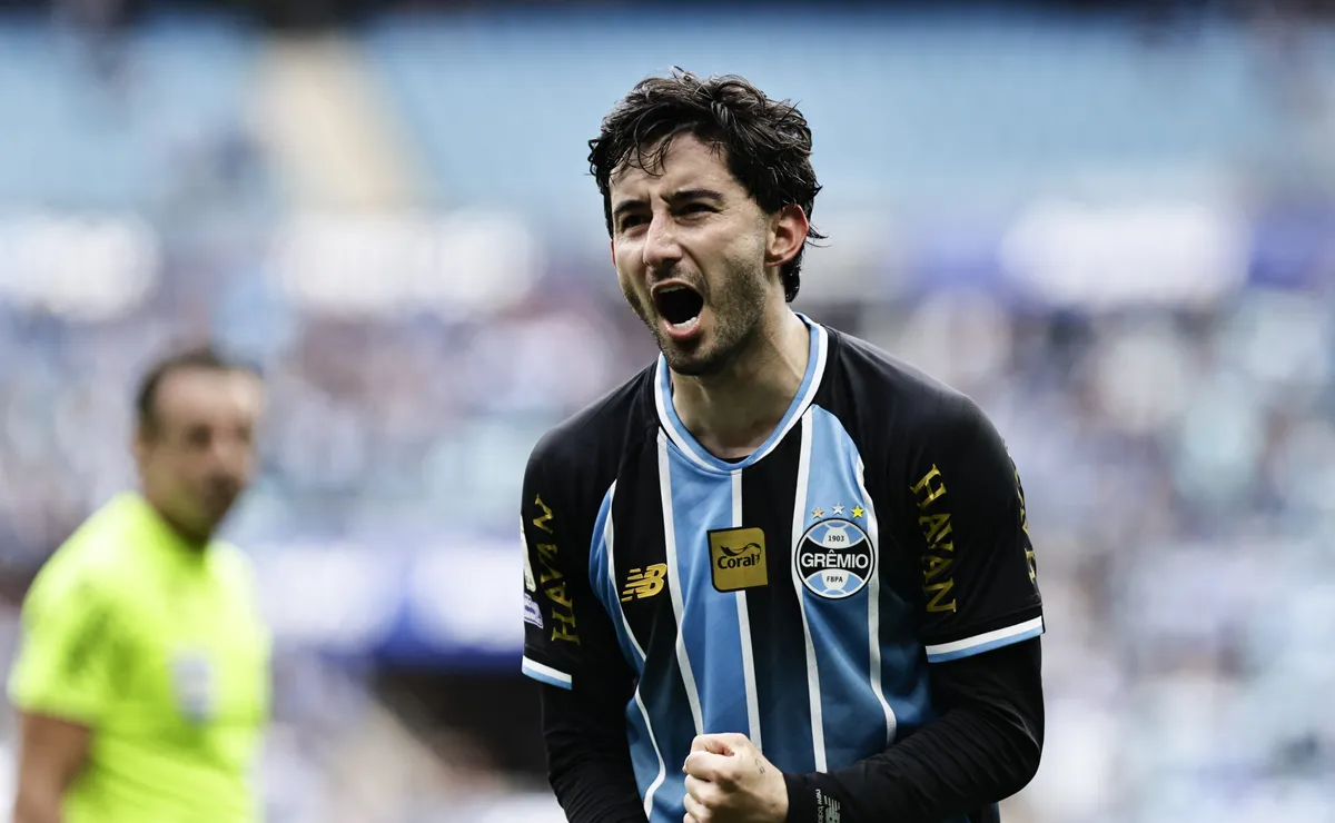 Villasanti atua no sacrifício no Grêmio para ajudar o clube a deixar o Z-4 do Brasileirão
