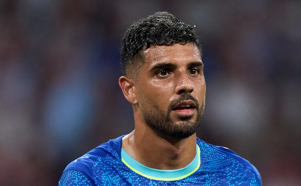 Opinião: Emerson Palmieri, Viña e mais três: cinco laterais que valem a pena ser analisados pelo Santos