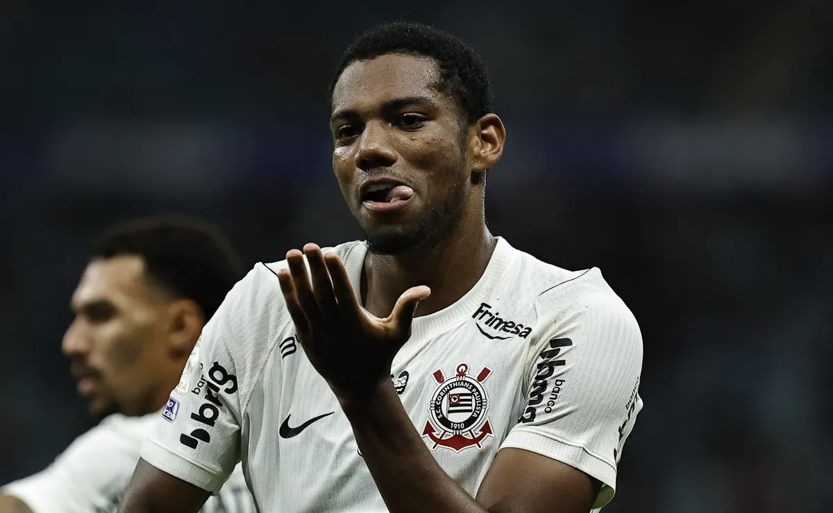 Juventus e Milan monitoram André, do Corinthians, e estudam oferta na próxima janela de transferências