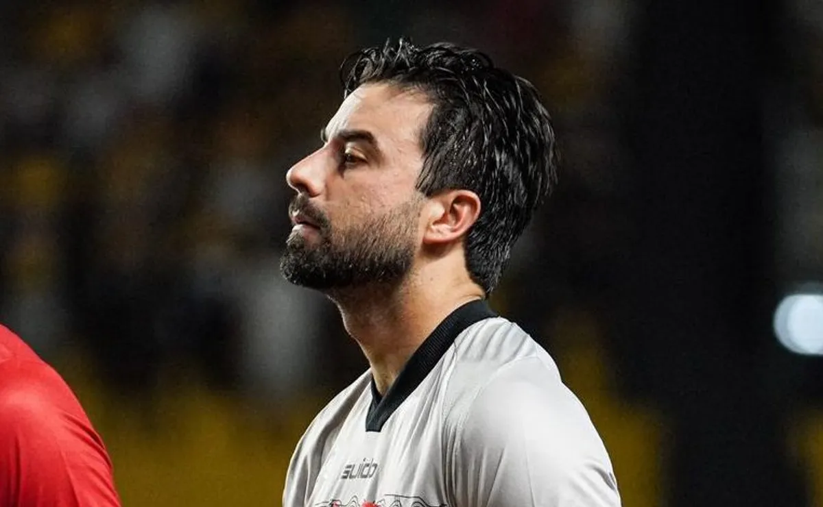 Exclusivo: Palmeiras mantém Matheus Albino no radar, e goleiro do CRB volta à pauta para 2027