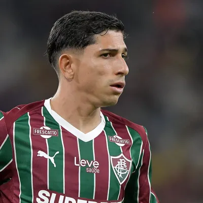 CBF reconhece erros no Fla-Flu e vê pênalti em Savarino
