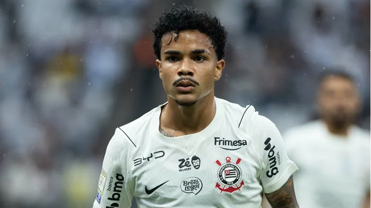 Kaio César pode se despedir do Corinthians.