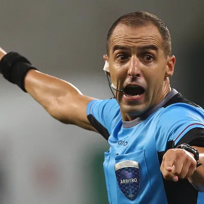Conmebol define árbitro uruguaio para Palmeiras x Flu no Nubank Parque