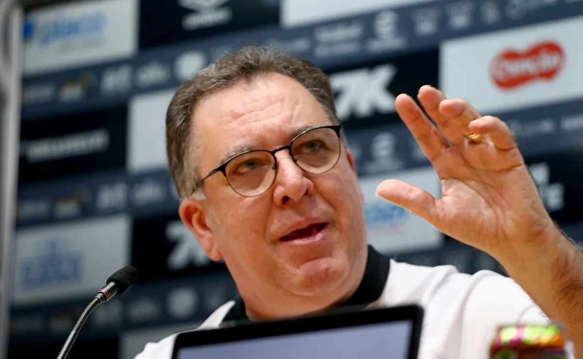 Marcelo Teixeira não deve ser candidato à reeleição no Santos; Bozella ganha força nos bastidores