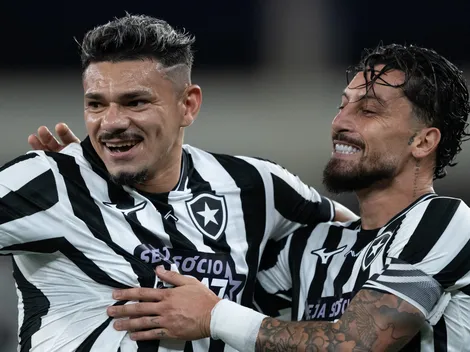 Botafogo vence a Chapecoense com gol de Tiquinho Soares