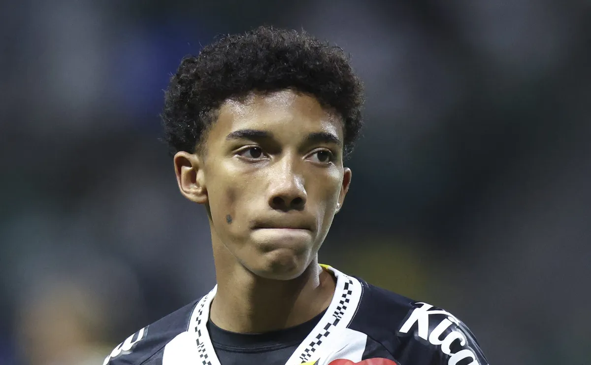 Opinião: Emprestado pelo Santos, Robinho Jr. faz estreia apagada pelo Genoa e precisa mostrar evolução