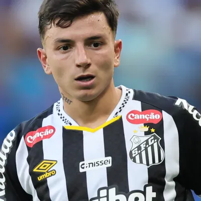 Análise: Barreal na lateral esquerda resolve carência do Santos