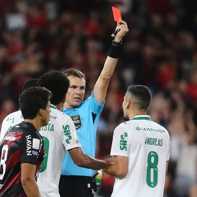 Andreas pede desculpas por expulsão e Palmeiras descarta multa