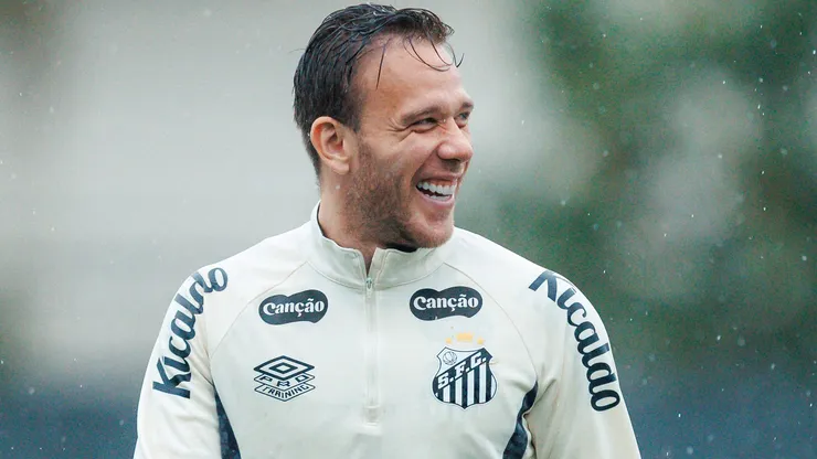 Volante tem o futuro incerto - Foto: Raul Baretta/Santos FC.