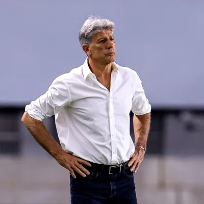 Vídeo: Torcedores abrem o jogo sobre Renato Gaúcho