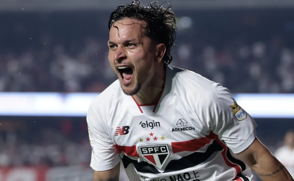 Vídeo: Artur liga boa fase com liberdade que recebe de Dorival: “sempre deixa a gente à vontade”