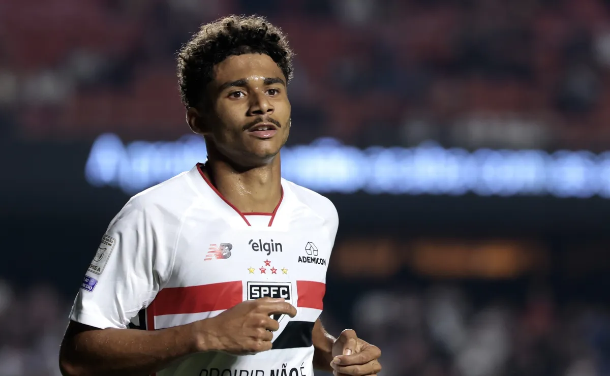 Vídeo: Pedro Lima vive boa fase no São Paulo e sonha com convocação: “No tempo certo, há de acontecer”