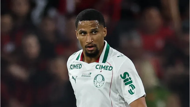Murilo em jogo contra a equipe do C Athletico Paranaense, durante partida válida pela trigésima primeira rodada, do Campeonato Brasileiro, Série A, na Arena da Baixada. (Foto: Cesar Greco/Palmeiras/by Canon)