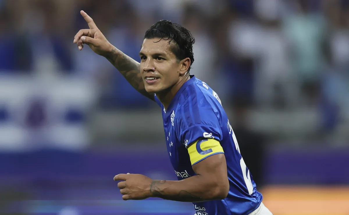 Lucas Romero inflama vestiário do Cruzeiro em vitória para cima do Grêmio: “entender o momento”