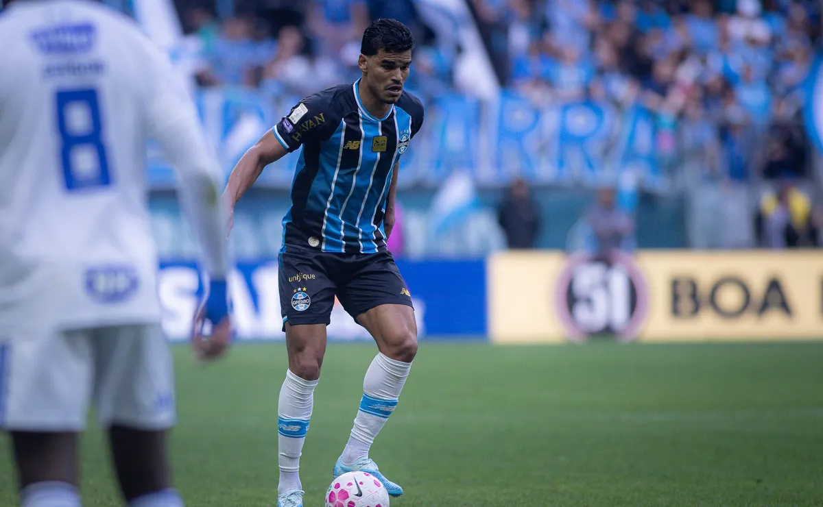 Danilo Barbosa tem lesão confirmada no adutor e vira dor de cabeça no Grêmio