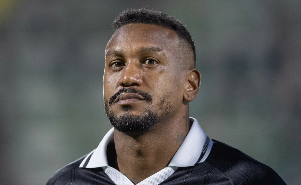 Edenílson avança na recuperação e pode voltar ao Botafogo contra o Internacional