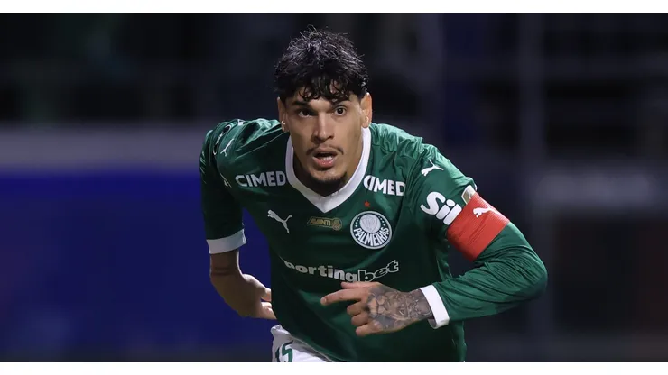 Gustavo Gómez é a permanência a serviço de uma continuidade vencedora no Palestra - Foto: Marcello Zambrana/AGIF