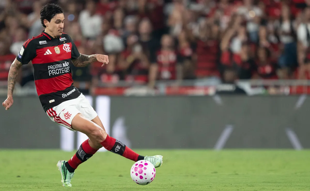 Flamengo monta força-tarefa para ter gramado do Maracanã em boas condições
