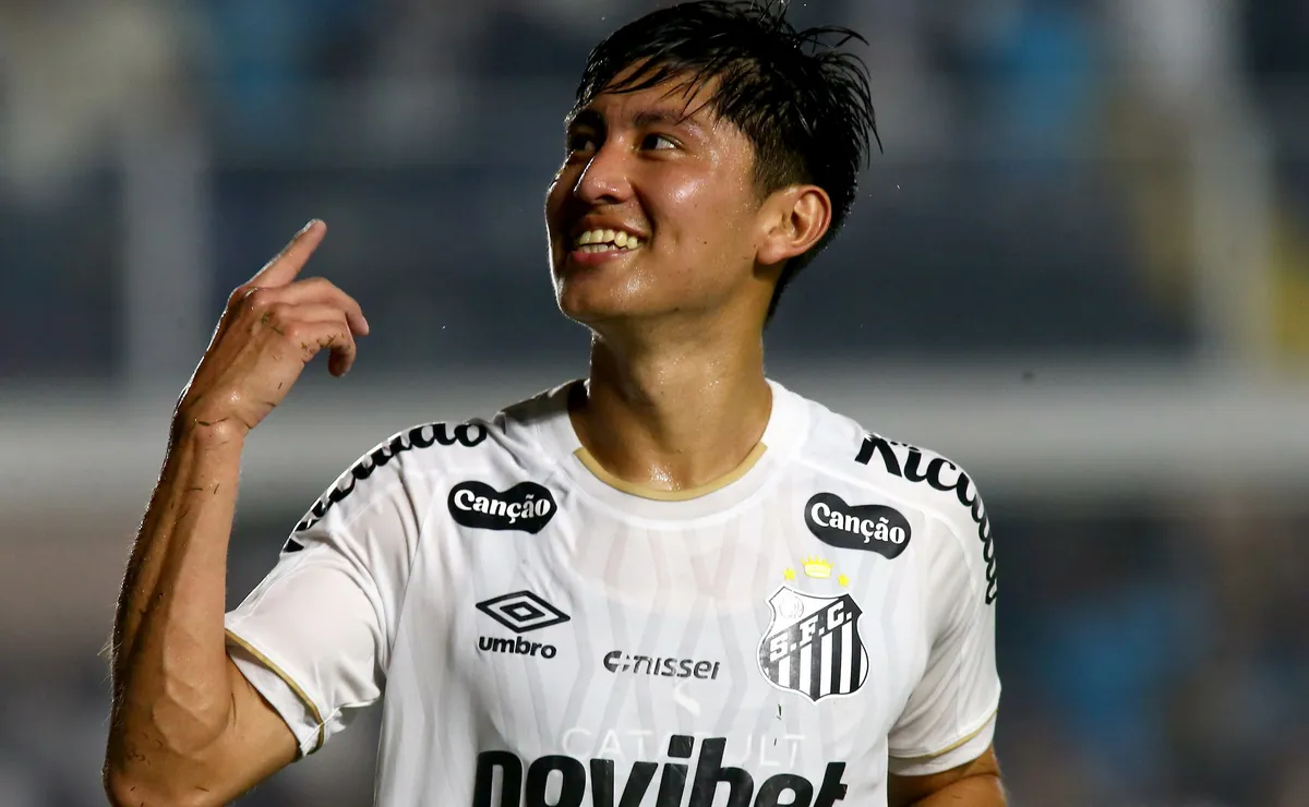Opinião: Santos deveria emprestar Miguelito em 2027 após perda de espaço do meia no elenco