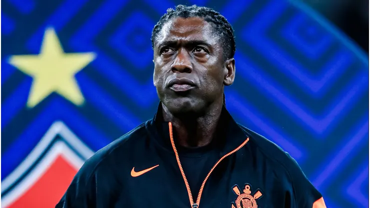 Seedorf vai mudar a escalação do Corinthians.