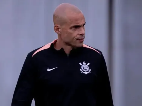 Júlio César pode assumir futebol após saída de Paz