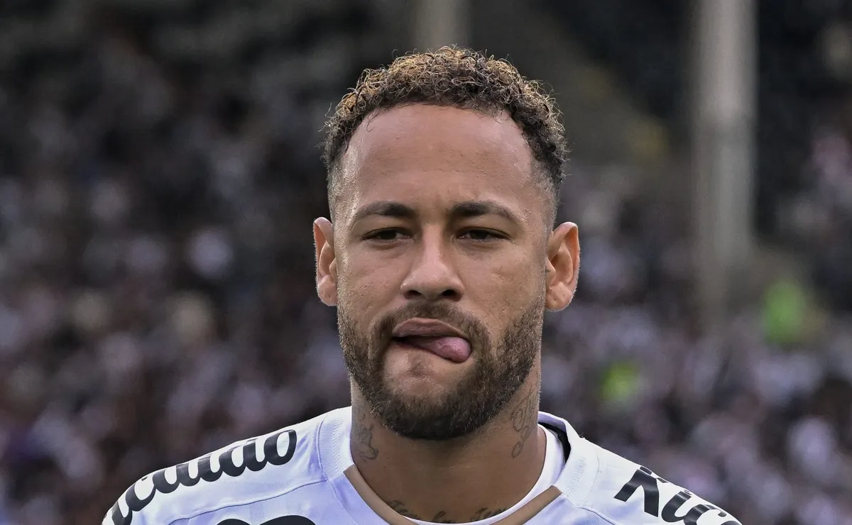 Neymar parabeniza Paredes, e torcedores apontam provocação do atacante do Santos ao Vasco após eliminação