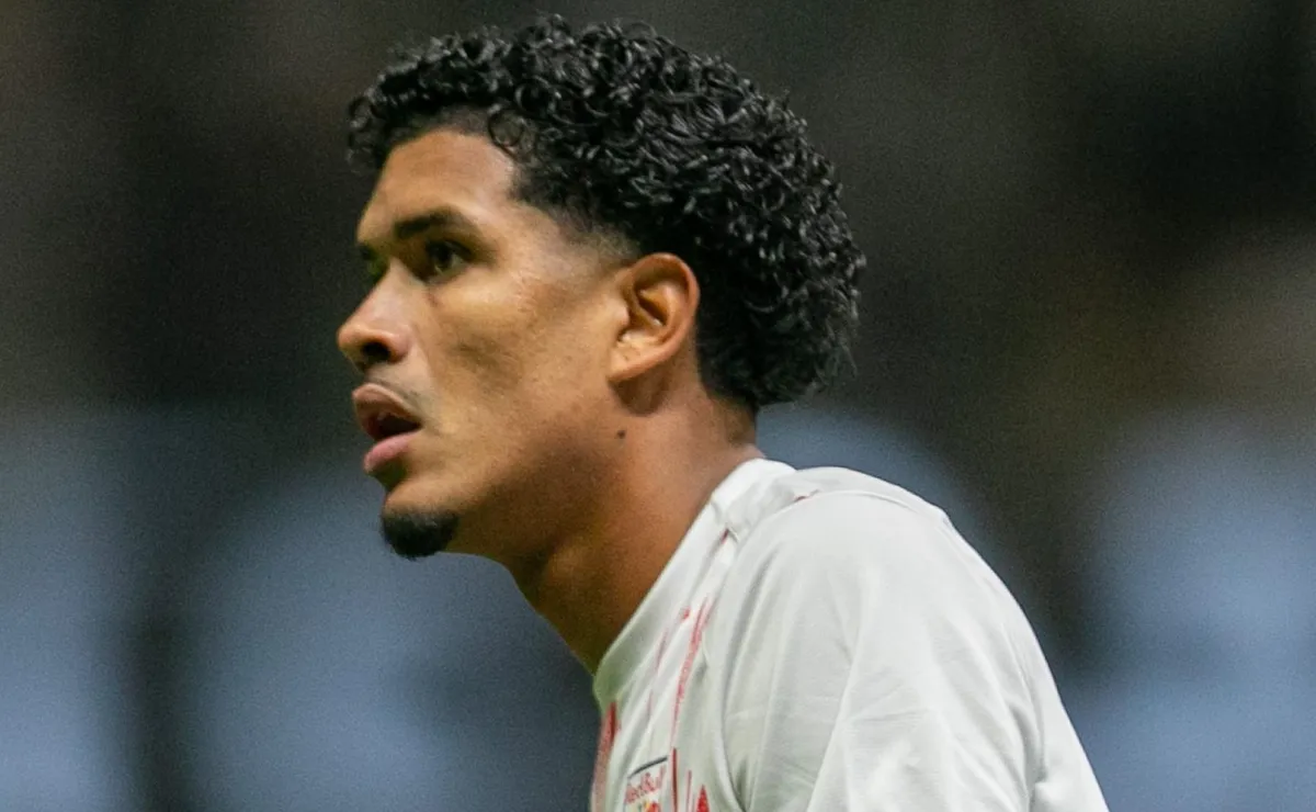 Cruzeiro ainda não conversa com Bragantino por Lucas Barbosa, mas segue com interesse no atacante