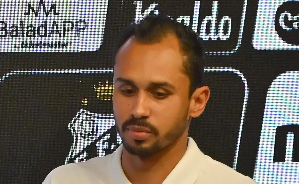 Opinião: Lima foi uma contratação ruim e saída do Santos em dezembro é um acerto da atual gestão