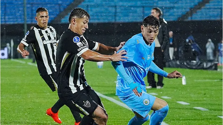 Alan Franco no Atlético. Foto: Ernesto Ryan/Getty Images)