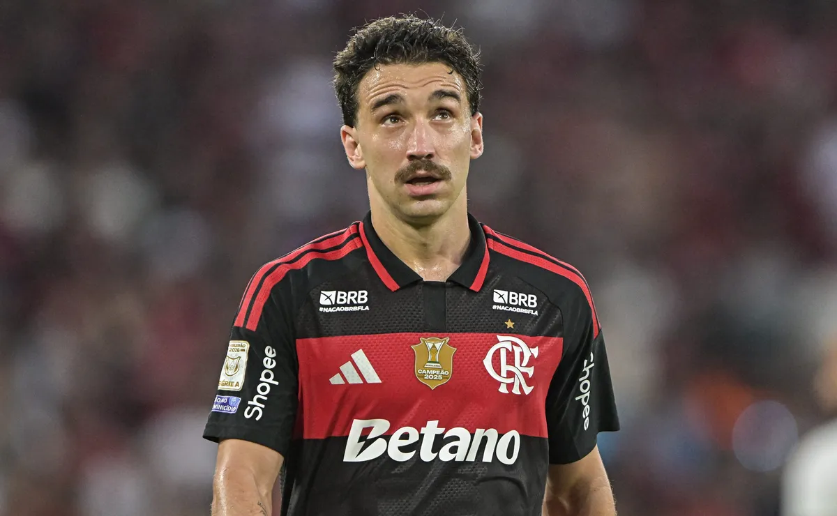 Léo Ortiz destaca trabalho da diretoria do Flamengo na Libertadores: “Pressão gigantesca”