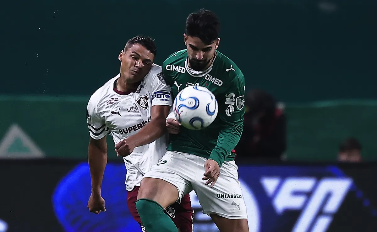Palmeiras reage ao Fluminense, assume a posse de bola depois da pressão, mas esbarra no próprio ataque
