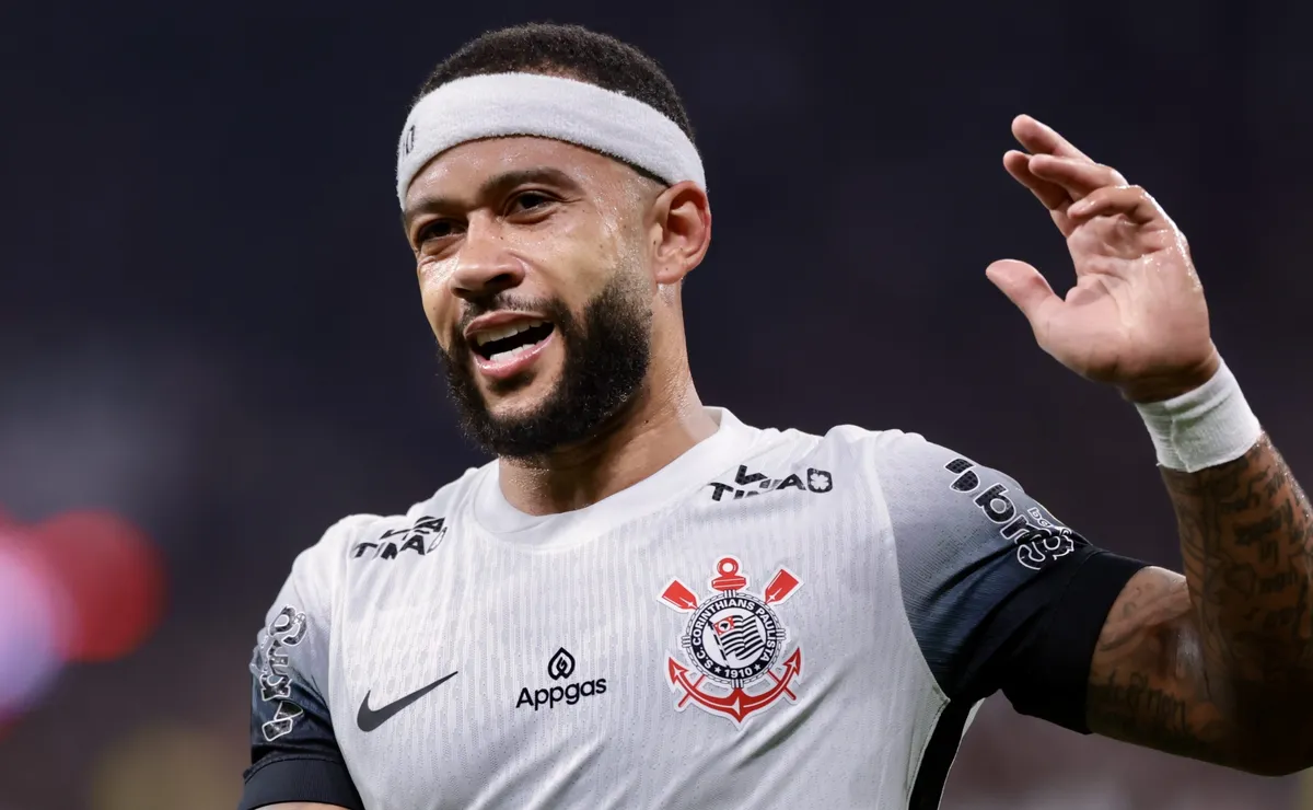 Opinião: Lesão confirmada de Memphis Depay piora ainda mais situação desesperadora do Corinthians