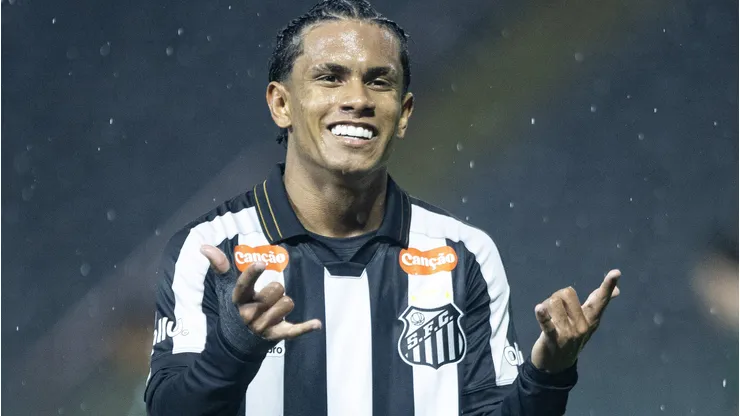 Nadson está no Santos desde o sub-11 - Foto: Reinaldo Campos/Santos FC.