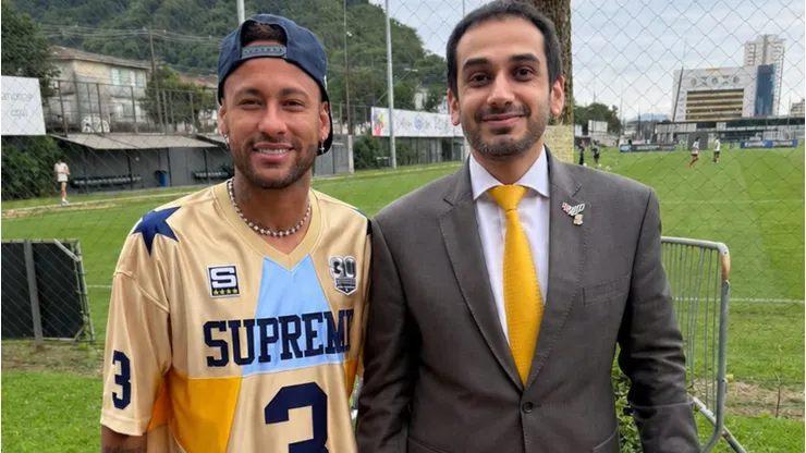 Abdalla Yousif Shaheen ao lado de Neymar - Foto: X/@UAEConsulateSP.