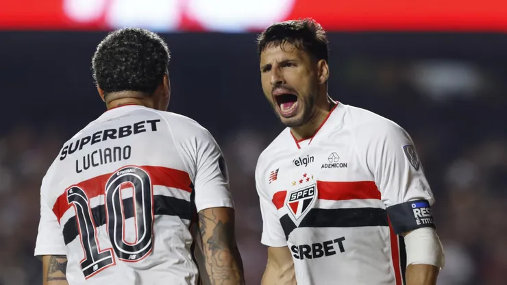 Atacantes são responsáveis por gols no São Pualo - Foto: Rubens Chiri e Paulo Pinto/Saopaulofc.net