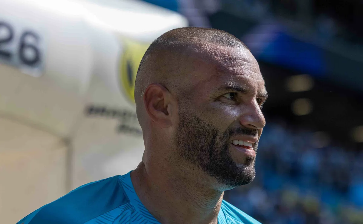 Opinião: Santos precisa de um novo goleiro e Weverton pode ser oportunidade de mercado para 2027