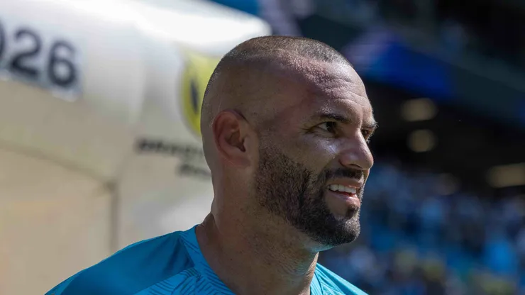 Weverton em campo pelo Tricolor Gaúcho na Arena, em Porto Alegre.