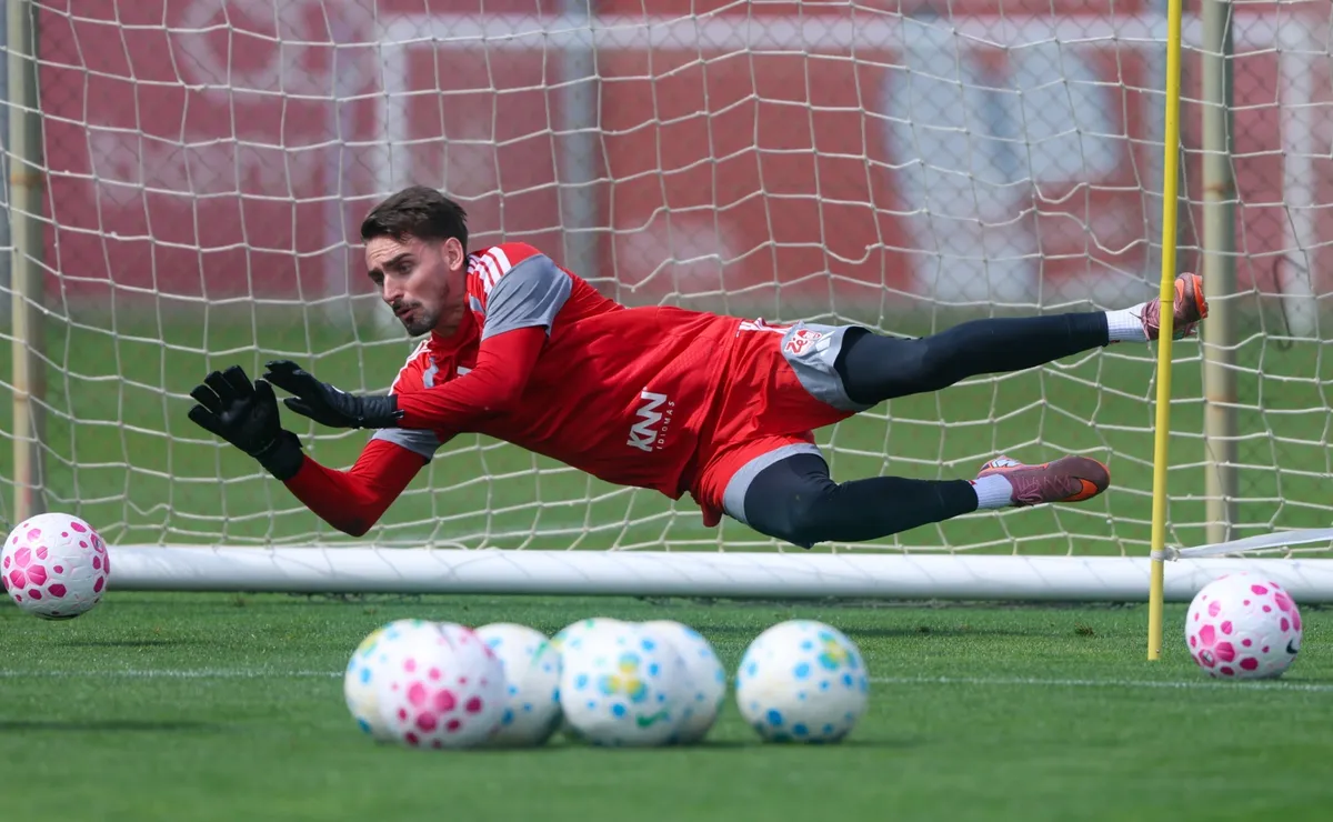Análise: Nenhum goleiro consegue se firmar no Inter e Anthoni vira o favorito para assumir a titularidade
