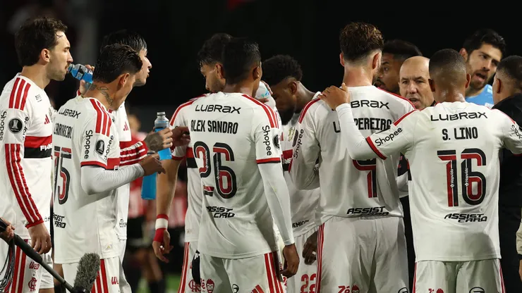 Leonardo Jardim junto com time do Flamengo - Foto: IMAGO / PHOTOxPHOTO