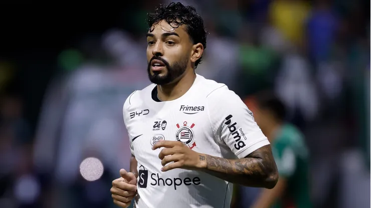 Matheus Bidu pode atuar mais avançado no Corinthians.