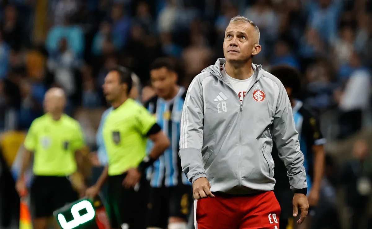Análise: Internacional deve ter Ronaldo no meio e Bernabei no ataque contra o Botafogo no Brasileirão
