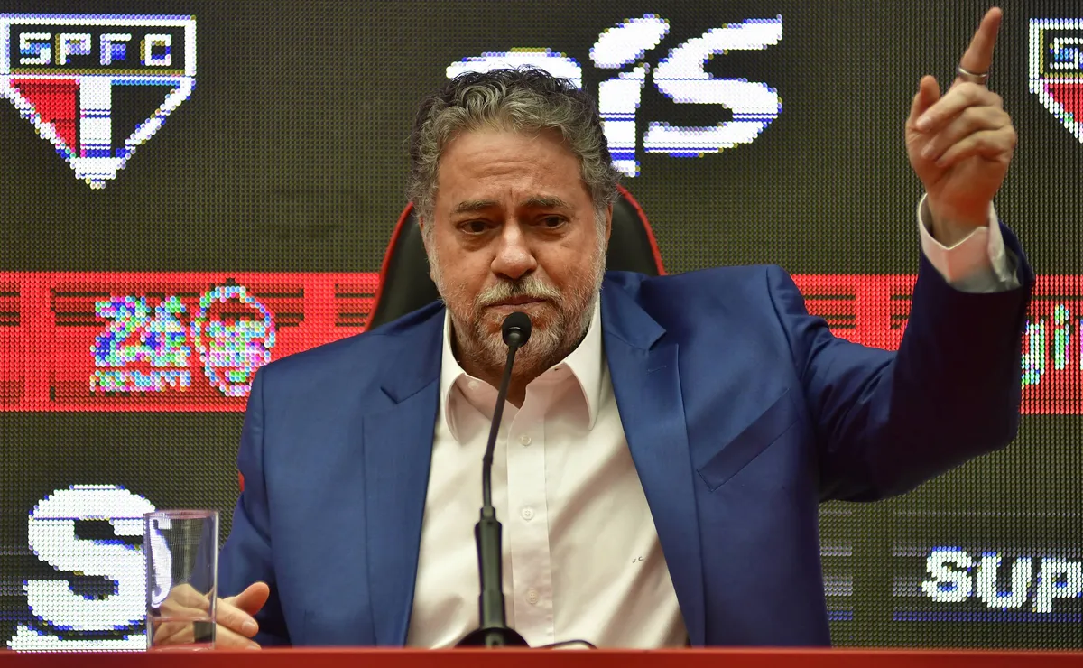 São Paulo chama argumentos de Casares de “alucinações” e acusa ex-presidente de traição