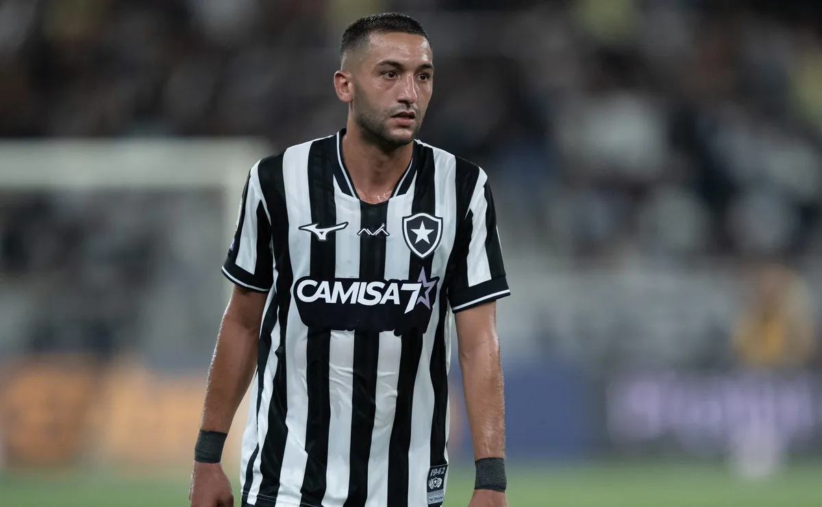 Antes de chegar ao Botafogo, Hakim Ziyech foi indicado por Memphis Depay ao Corinthians