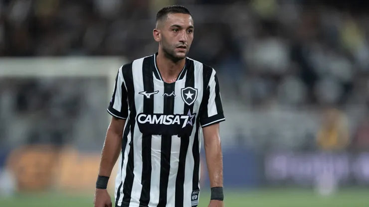 Ziyech jogador do Botafogo durante partida contra o Vasco. Foto: Jorge Rodrigues/AGIF
