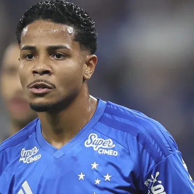 Artur Jorge fica na bronca com Wesley durante Cruzeiro x Remo