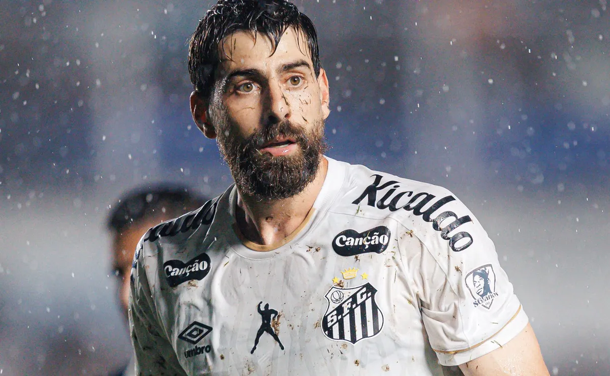 Análise: Luan Peres tem atuação heróica e garante empate do Santos no apagar das luzes